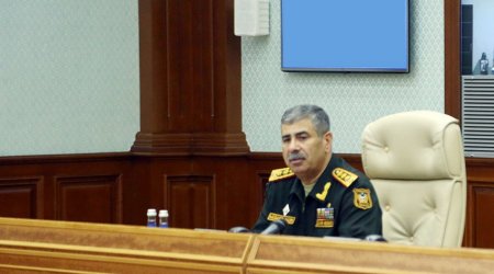 Müdafiə naziri - Azərbaycan istənilən təxribatın qarşısını almaq məqsədilə qəti zəruri addımlar atacaq