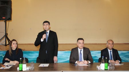 İcra Hakimiyyətinin başçısı ərazidə Yeni Yasamal sakinləri ilə görüşdü