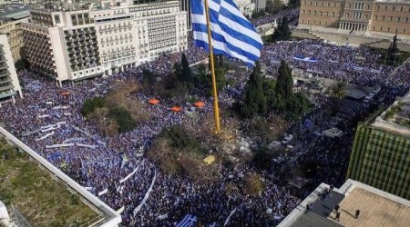 Yunanıstanda kütləvi etirazlar davam edir