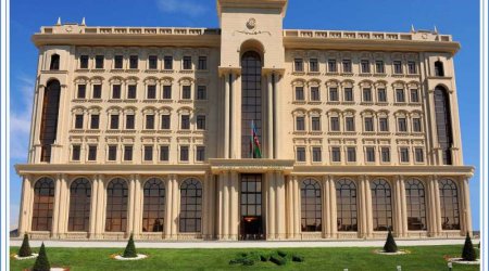 Dövlət Miqrasiya Xidmətinin əməkdaşları təltif edilib