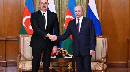 Putin İlham Əliyevə zəng etdi