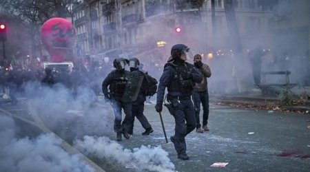 Fransada pensiya islahatı əleyhinə aksiyalarda 855 nəfər saxlanılıb