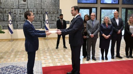İsrail prezidenti Azərbaycanın ilk səfirinin etimadnaməsini qəbul edib