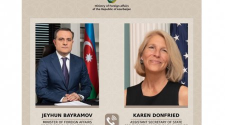 Bayramov Karen Donfridlə sülh məsələlərini müzakirə etdi