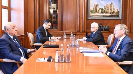 Əli Əsədov Boris Titovla görüşdü