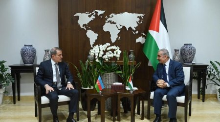 Ceyhun Bayramov Fələstin Dövlətinin Baş naziri ilə görüşüb