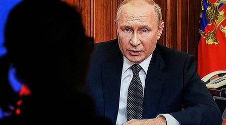 Putin iki səfiri geriçağırdı