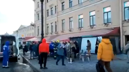 Sankt-Peterburqun mərkəzində partlayış baş verib, ölən və yaralılar var