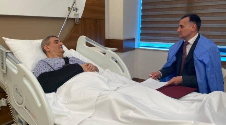 Fazil Mustafanın xəstəxanadan ilk –GÖRÜNTÜSÜ