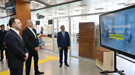 Prezident İlham Əliyev və Baş nazir İrakli Qaribaşvili Qəbələ regional ASAN xidmət mərkəzində olublar