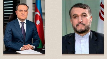 Главы МИД Азербайджана и Ирана провели телефонный разговор