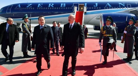 Azərbaycan-Qazaxıstan sənədləri imzalanıb -YENİLƏNİB