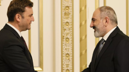 Paşinyan ATƏT-in fəaliyyətdə olan sədri ilə görüşdü