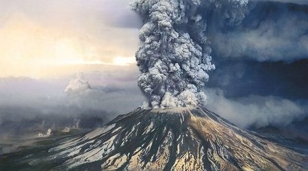 Rusiyada vulkan püskürdü - Alyaskada uçuşlar təxirə salındı