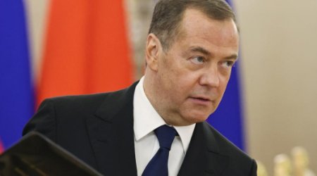 Медведев назвал Орбана «молодцом» за слова об Украине
