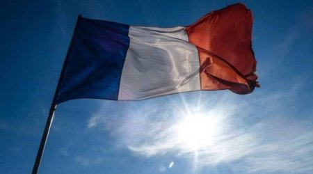 Fransa Konstitusiya Şurası pensiya yaşının artırılmasını təsdiqləyib