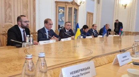 Milli Məclisin deputatları Kiyev Milli Universitetində olublar - FOTO