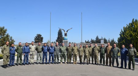 В Баку состоялась консультативная встреча с делегацией НАТО - ФОТО