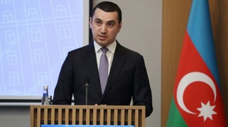 Ayxan Hacızadə: Azərbaycan Ermənistanın sui-istifadəsi səbəbindən sərhəd-keçid məntəqəsi yaradıb