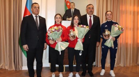 İrəvandakı qələbəsini Azərbaycana həsr edən türkiyəli idmançılar Səfirliyə dəvət olunublar