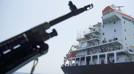 ВМС США: Иранские военные захватили нефтяной танкер под чужим флагом