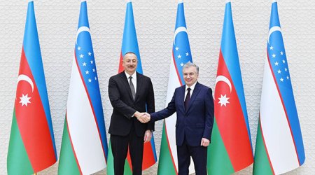 Əliyev Şavkat Mirziyoyevi təbrik edib