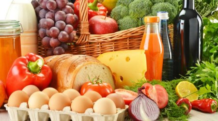 Azerbaijan slightly reduces food exports to Russia