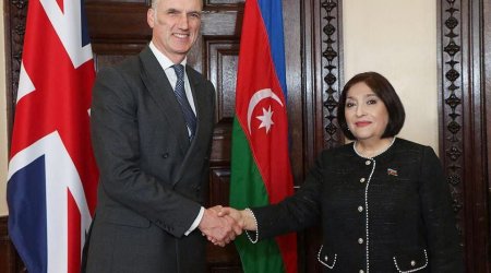 Spiker Sahibə Qafarova Londonda Birləşmiş Krallığın dövlət naziri ilə görüşüb (FOTO)