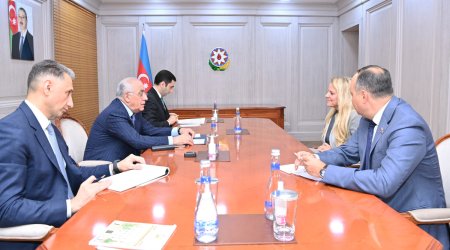 Əli Əsədov SpaceX şirkətinin prezidenti ilə görüşüb