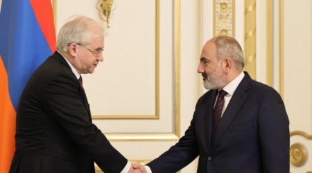 Armenian PM Pashinyan mulls Yerevan-Baku normalization with Russian Foreign Ministry official