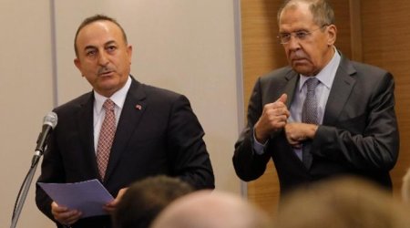 Çavuşoğlu Lavrovla Qarabağı müzakirə edib