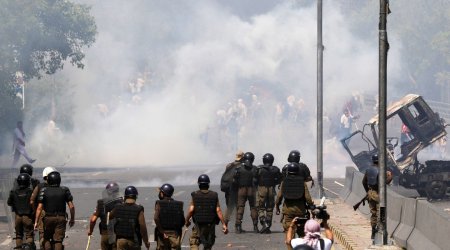 Pakistanda kütləvi iğtişaşlar başlayıb