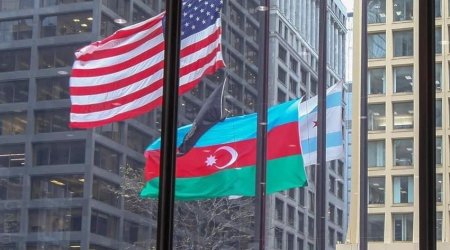 В Чикаго подняли флаг Азербайджана