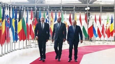Состоялась встреча  Алиева с  Мишелем и Пашиняном