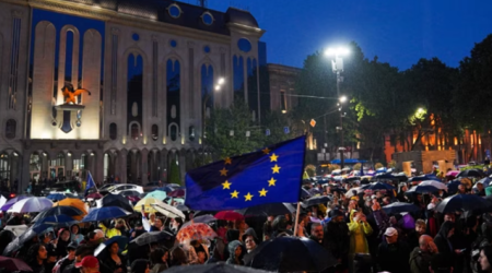 Gürcüstanda etirazlar davam edir