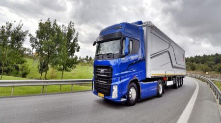 Polşa Rusiya və Belarusdan olan yük maşınlarını sərhəddən buraxmayacaq