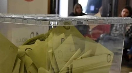 Bəzi məntəqələrdə saxta bülletenlər aşkarlanıb- Fotolar