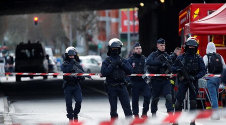 Fransada kafedə atışma olub, 1 nəfər ölüb, 3 nəfər yaralanıb