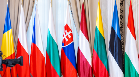 Buxarest doqquzluğu ölkələrinin prezidentləri Bratislavada görüşəcək