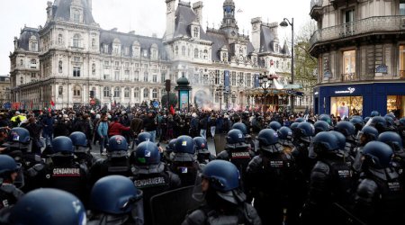 Fransada pensiya islahatına qarşı 600 min insanın mitinq keçirəcəyi gözlənilir