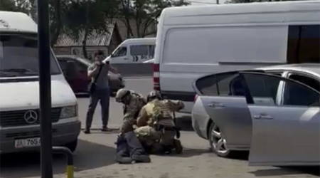 Qırğızıstanda dövlət çevrilişinə cəhd olub- KİV