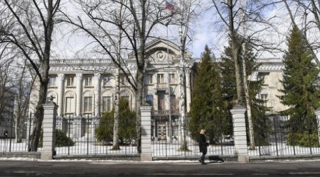 Finlandiya Rusiya səfirliyinin 9 əməkdaşını ölkədən çıxarır