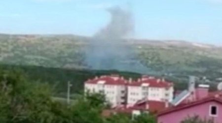 Ankarada raket istehsal edən fabrikdə partlayış - Dağıntılar altında qalanlar var