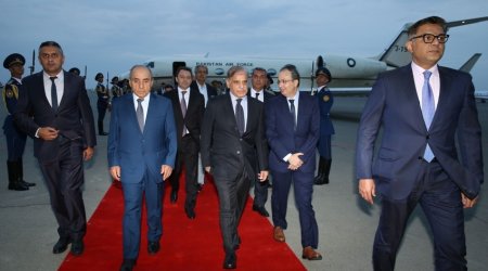Pakistanın Baş naziri Azərbaycana rəsmi səfərə gəlib