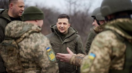 Зеленский провел совещание с военными по поводу наступления ВСУ