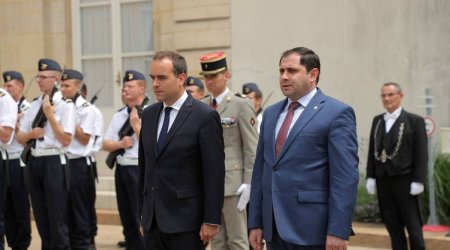 Ermənistan və Fransa müdafiə nazirləri görüşüb