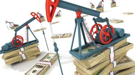 Azerbaijani oil price falls more than 3%