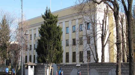 Rusiyanın Buxarestdəki səfirliyinin 40 əməkdaşı Rumıniyanı tərk edib