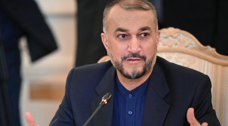 Глава МИД Ирана прибудет в Азербайджан завтра