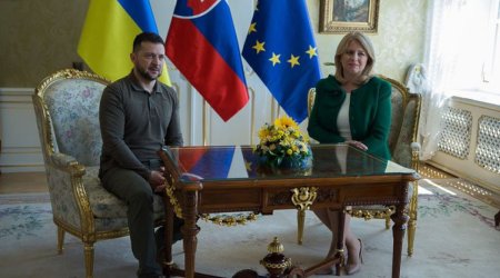 Zelenski NATO-nun İsveç və Ukraynanın üzvlük müraciətləri ilə bağlı qərarsızlığını tənqid edib